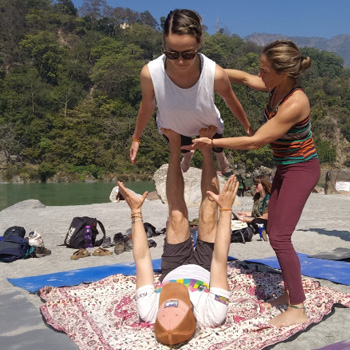 200 hour Yoga Teacher Training in Rishikesh (Hatha & Asthanga Yoga Training)