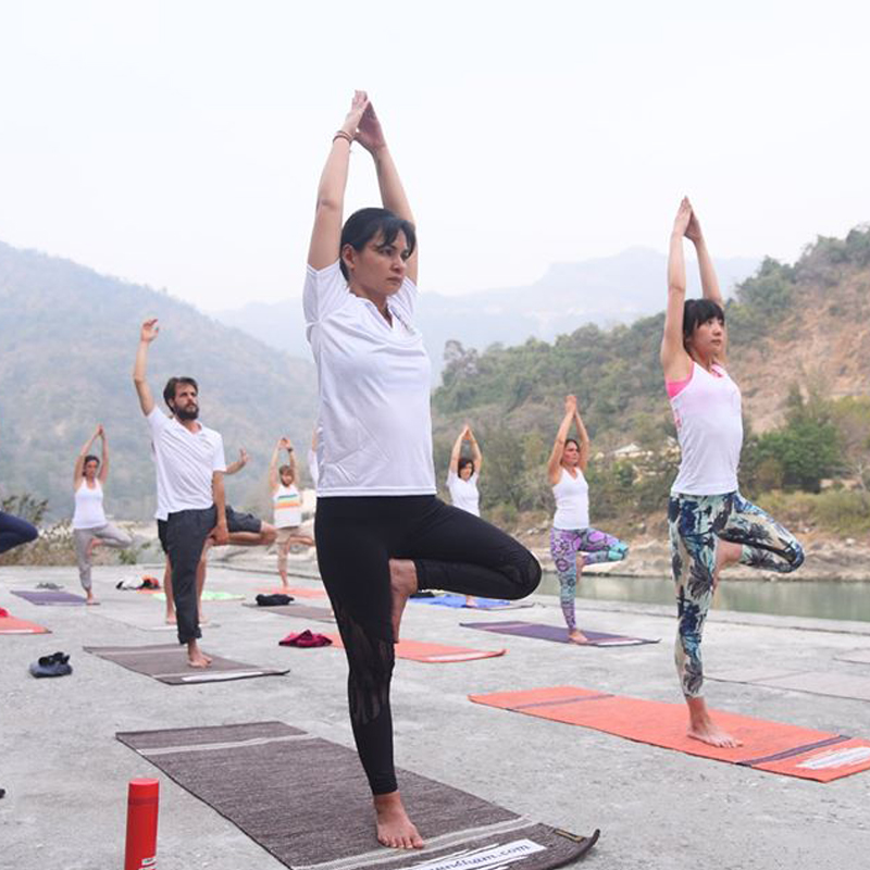 100 Hour Yoga Teacher Training in Rishikesh (100 Hr Beginner)